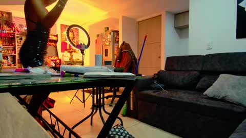 Sara y Andy online show from 01/15/25, 01:23