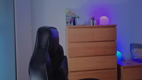  Free OF online show from 10/06/25, 10:12