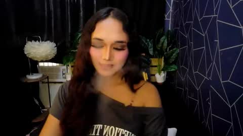 latina_kia online show from 02/21/26, 01:06