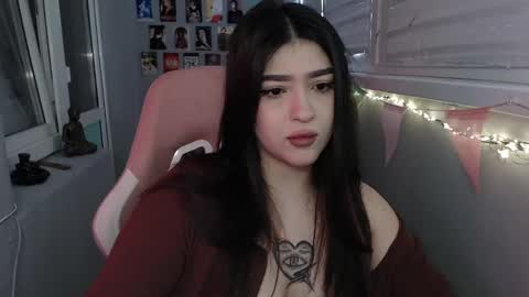 Snapshot of latina_mia chatting on 03/03/25, 09:44 miiiiiiaaaa online show from 03/03/25, 09:44