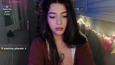 Snapshot of latina_mia chatting on 09/18/25, 04:03 miiiiiiaaaa online show from 09/18/25, 04:03