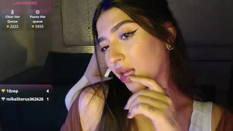 miiiiiiaaaa online show from 08/07/26, 09:17