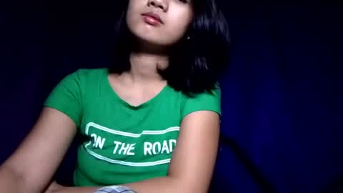 latina_shaine online show from 06/18/26, 12:42