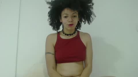 Latinacoka online show from 02/16/25, 01:49