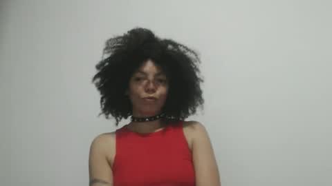 Latinacoka online show from 05/05/26, 01:24