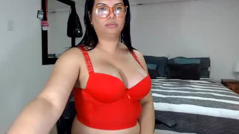 Snapshot of latinaflower_ts chatting on 07/03/26, 03:35 FLOR SALVAJE online show from 07/03/26, 03:35