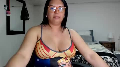 Snapshot of latinaflower_ts chatting on 07/14/26, 12:35 FLOR SALVAJE online show from 07/14/26, 12:35