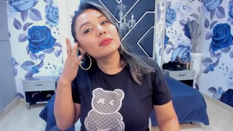 EMMA   online show from 09/17/25, 02:41