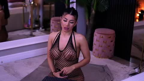 Latina online show from 03/18/26, 06:11