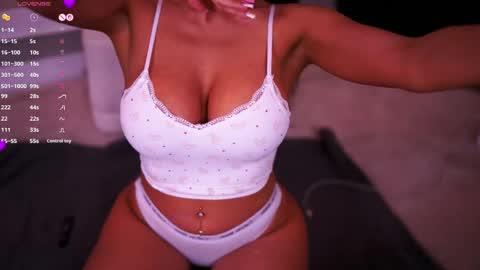 Latina online show from 04/23/26, 06:21