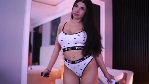 Latina online show from 05/06/26, 10:42