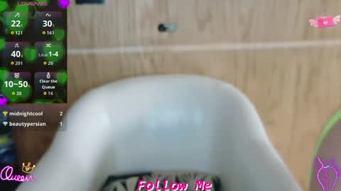 Snapshot of latinaqueen4u chatting on 04/24/26, 05:48 Your Latina Lover online show from 04/24/26, 05:48