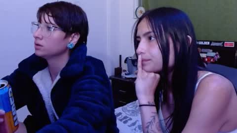 latinas_love05 online show from 12/20/25, 06:53