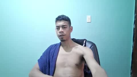 latinbigcrazy online show from 05/27/26, 06:38