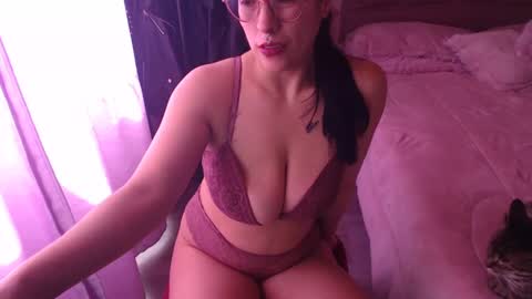 Snapshot of latinboobs23 chatting on 09/16/25, 02:40 latinboobs23 online show from 09/16/25, 02:40