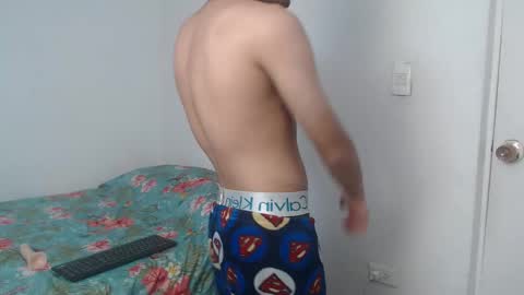 Snapshot of latinbunny7779 chatting on 12/19/24, 05:51 camilo online show from 12/19/24, 05:51