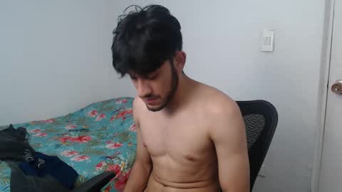 Snapshot of latinbunny7779 chatting on 12/20/24, 02:19 camilo online show from 12/20/24, 02:19
