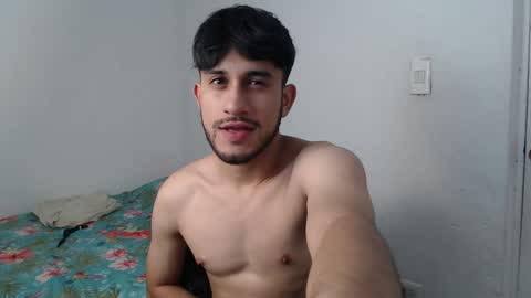 Snapshot of latinbunny7779 chatting on 01/14/25, 11:37 camilo online show from 01/14/25, 11:37