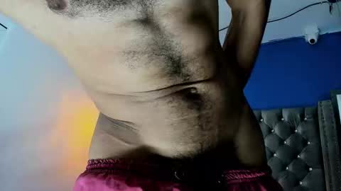 Snapshot of latinhotboys1 chatting on 02/06/25, 04:42 Zeus online show from 02/06/25, 04:42