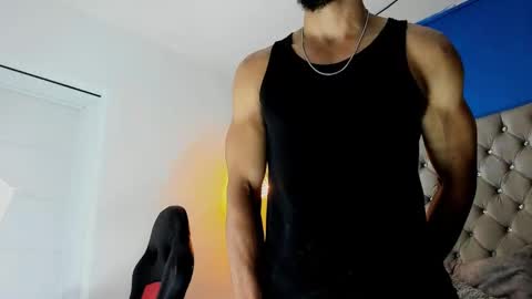 Snapshot of latinhotboys1 chatting on 02/10/25, 06:20 Zeus online show from 02/10/25, 06:20