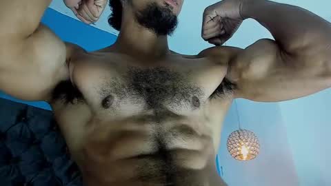 Snapshot of latinhotboys1 chatting on 02/26/25, 07:53 Zeus online show from 02/26/25, 07:53
