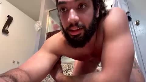 Snapshot of latinlover199518 chatting on 10/30/25, 10:10 latinlover199518 online show from 10/30/25, 10:10