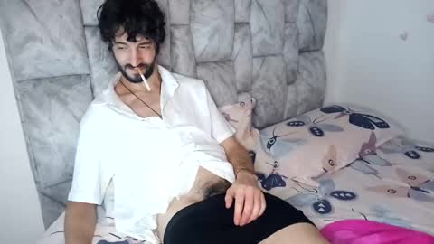 Snapshot of latinlustandfrenchkiss chatting on 05/27/26, 10:40 latinlustandfrenchkiss online show from 05/27/26, 10:40