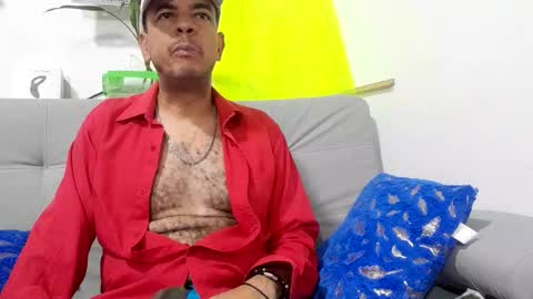 Snapshot of latinmartin254 chatting on 09/22/25, 12:23 latinmartin254 online show from 09/22/25, 12:23
