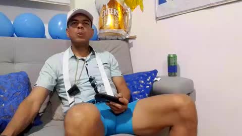 Snapshot of latinmartin254 chatting on 09/23/25, 01:41 latinmartin254 online show from 09/23/25, 01:41