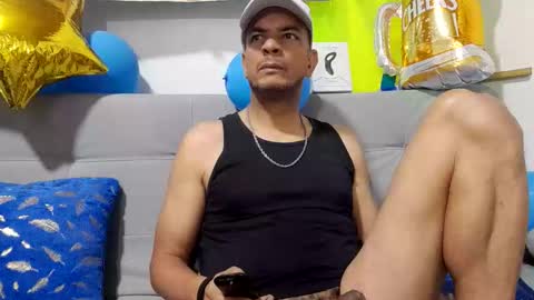 Snapshot of latinmartin254 chatting on 09/29/25, 03:22 latinmartin254 online show from 09/29/25, 03:22