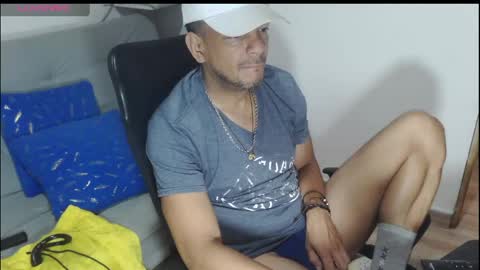 Snapshot of latinmartin254 chatting on 06/08/26, 03:23 latinmartin254 online show from 06/08/26, 03:23