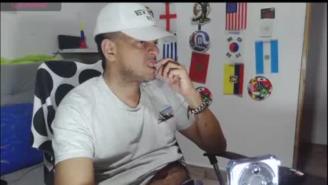 Snapshot of latinmartin254 chatting on 06/29/26, 04:41 latinmartin254 online show from 06/29/26, 04:41