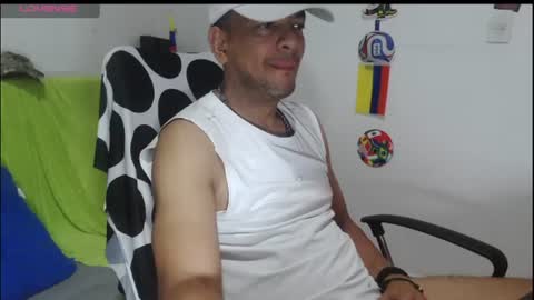 Snapshot of latinmartin254 chatting on 07/20/26, 02:30 latinmartin254 online show from 07/20/26, 02:30
