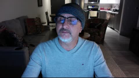 Snapshot of latinnous chatting on 12/27/24, 07:08 QS - INDEPENDENT MODEL online show from 12/27/24, 07:08