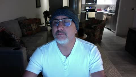 Snapshot of latinnous chatting on 01/27/25, 06:09 QS - INDEPENDENT MODEL online show from 01/27/25, 06:09