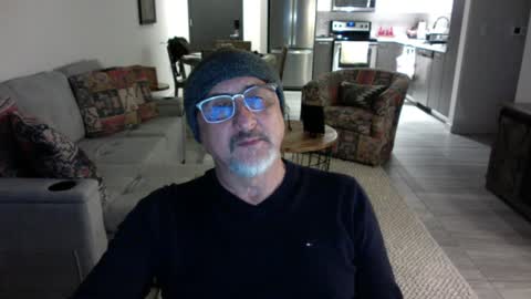 Snapshot of latinnous chatting on 01/28/25, 03:36 QS - INDEPENDENT MODEL online show from 01/28/25, 03:36