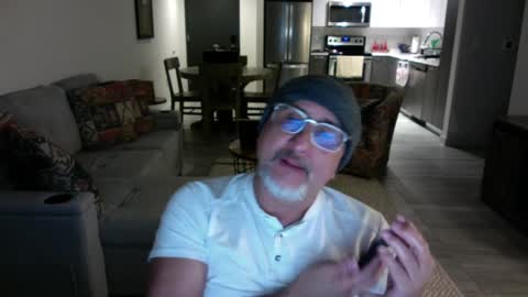 Snapshot of latinnous chatting on 01/31/25, 02:48 QS - INDEPENDENT MODEL online show from 01/31/25, 02:48
