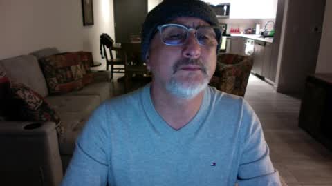 Snapshot of latinnous chatting on 02/13/25, 05:05 QS - INDEPENDENT MODEL online show from 02/13/25, 05:05