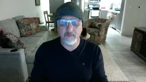 Snapshot of latinnous chatting on 02/15/25, 08:11 QS - INDEPENDENT MODEL online show from 02/15/25, 08:11