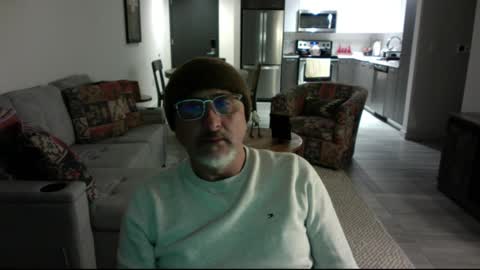Snapshot of latinnous chatting on 02/17/25, 02:09 QS - INDEPENDENT MODEL online show from 02/17/25, 02:09