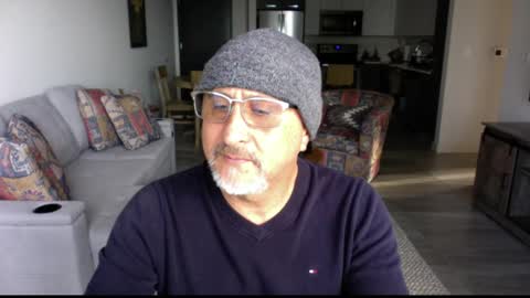 Snapshot of latinnous chatting on 02/22/25, 10:09 QS - INDEPENDENT MODEL online show from 02/22/25, 10:09