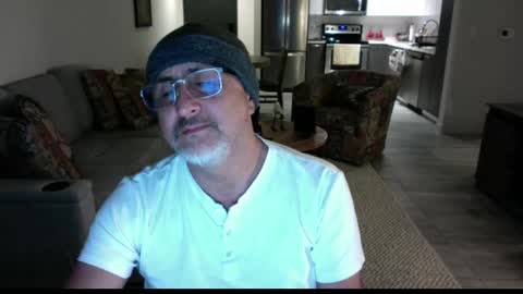 Snapshot of latinnous chatting on 02/28/25, 06:10 QS - INDEPENDENT MODEL online show from 02/28/25, 06:10