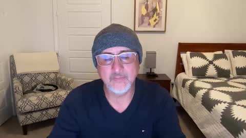 Snapshot of latinnous chatting on 10/21/25, 03:29 QS - INDEPENDENT MODEL online show from 10/21/25, 03:29