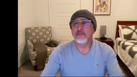 Snapshot of latinnous chatting on 01/14/26, 03:23 QS - INDEPENDENT MODEL online show from 01/14/26, 03:23