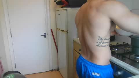 latino_rodri online show from 03/29/26, 11:21