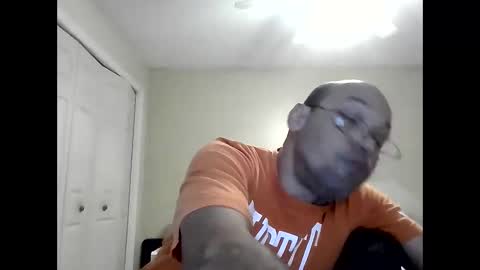 Snapshot of latinoinfla chatting on 12/08/24, 09:19 latinoinfla online show from 12/08/24, 09:19