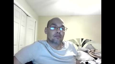 Snapshot of latinoinfla chatting on 12/29/24, 04:16 latinoinfla online show from 12/29/24, 04:16