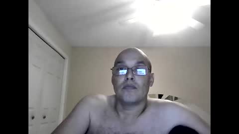 Snapshot of latinoinfla chatting on 01/02/25, 01:17 latinoinfla online show from 01/02/25, 01:17