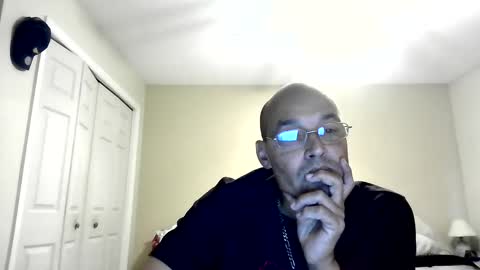 Snapshot of latinoinfla chatting on 09/28/25, 08:25 latinoinfla online show from 09/28/25, 08:25