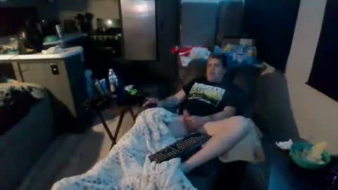 latniter online show from 01/28/25, 09:08